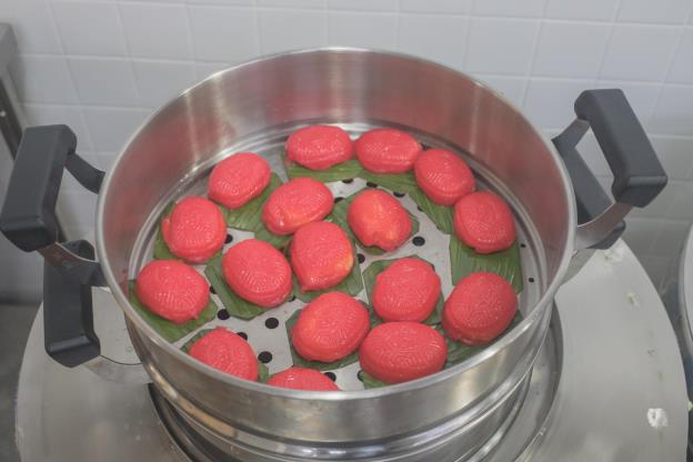 Image 5 Ang Ku Kueh